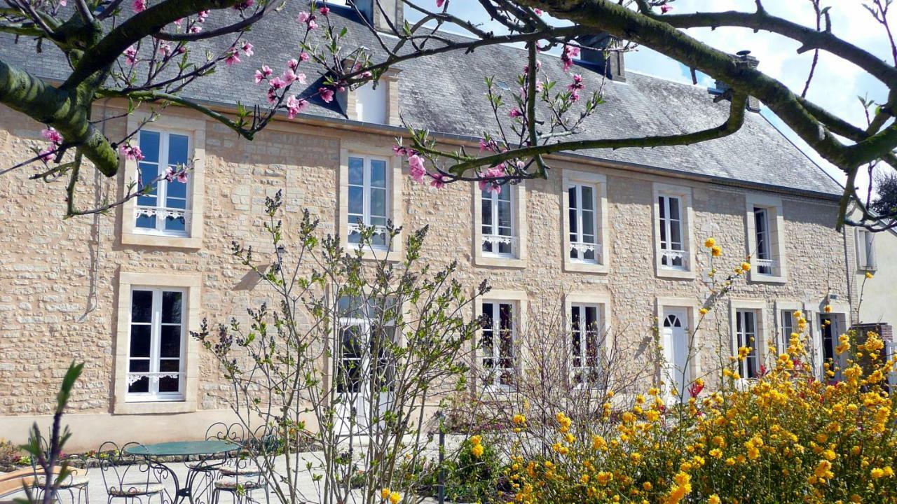 Mandeville-en-Bessin Domaine De La Cour Vautier Bed & Breakfast エクステリア 写真